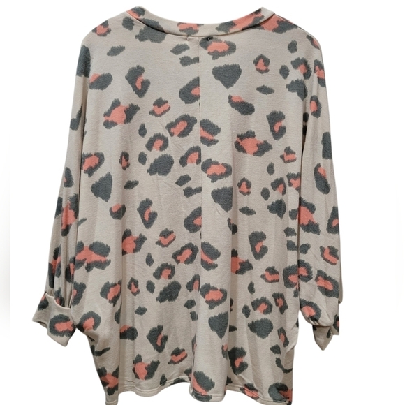 Large V Neck Animal Print Oversized  Pullover Long Sleeve Tunic - Picture 3 of 6